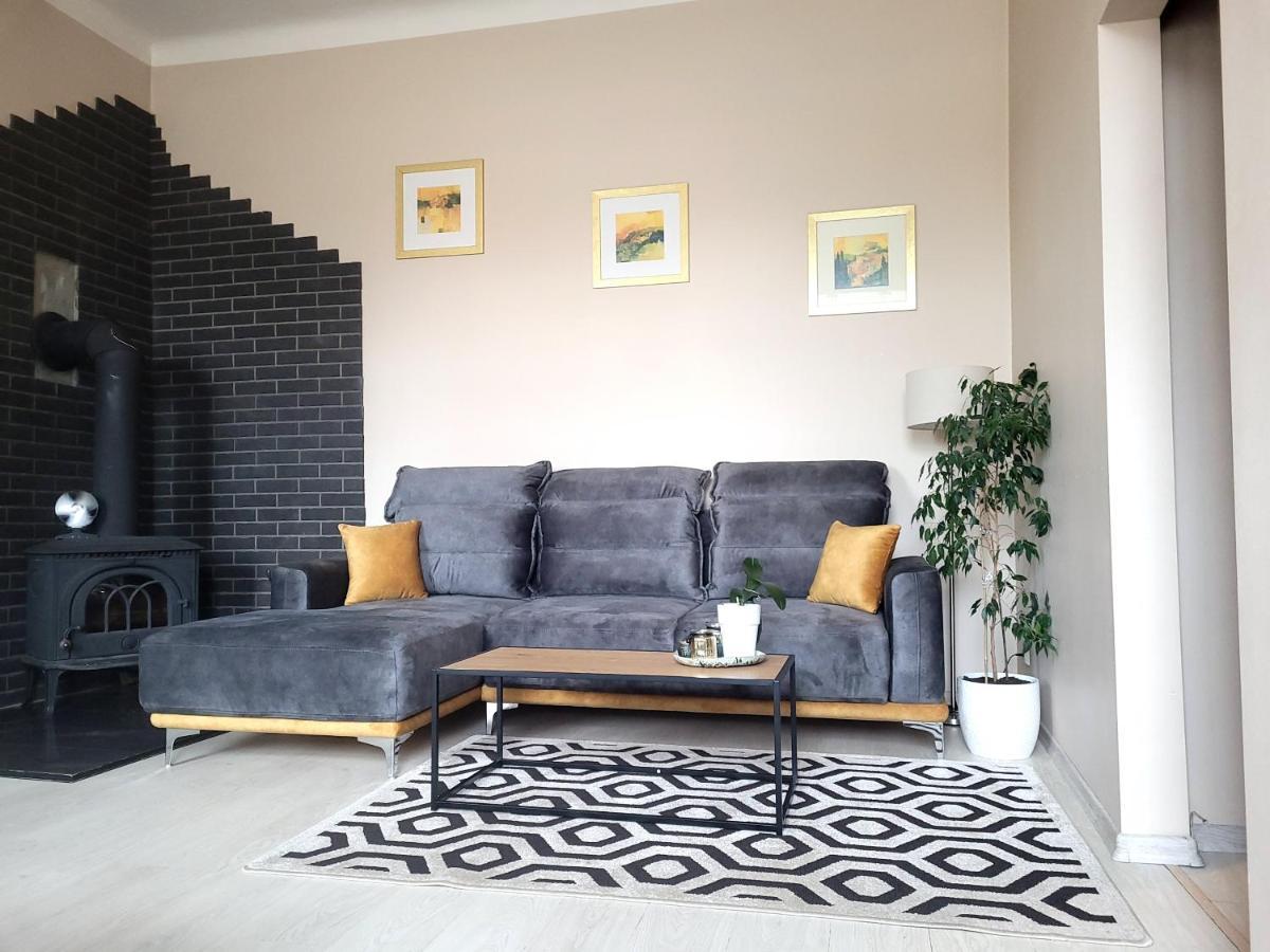 Cozy 2 Room Apartment In The Oldtown Of Klaipeda Bagian luar foto