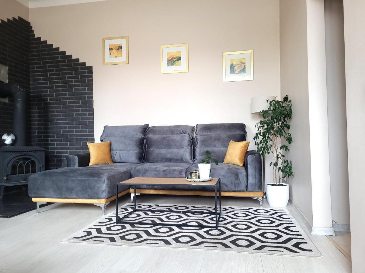 Cozy 2 Room Apartment In The Oldtown Of Klaipeda Bagian luar foto