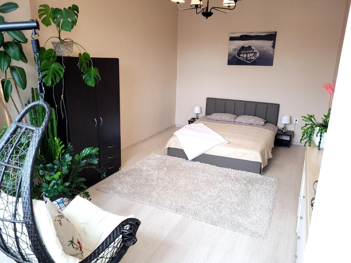 Cozy 2 Room Apartment In The Oldtown Of Klaipeda Bagian luar foto