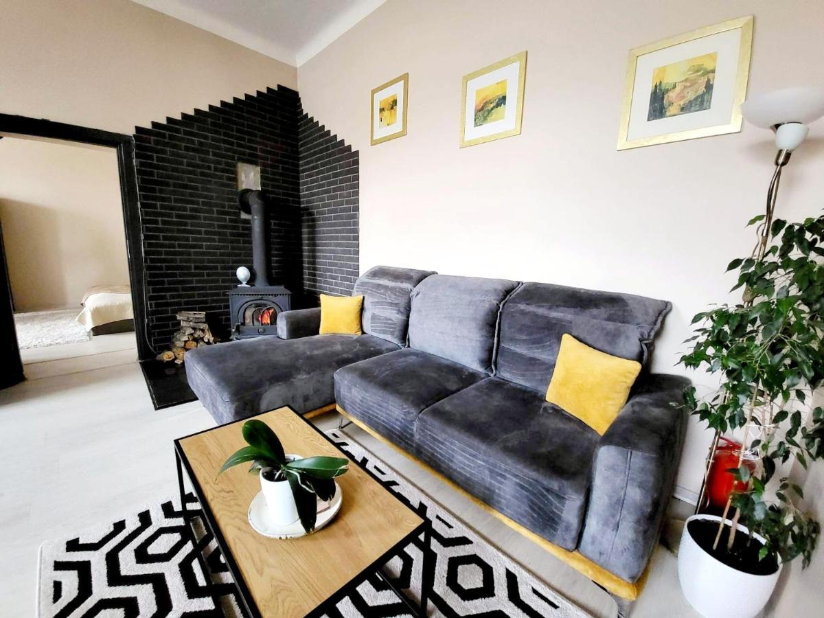 Cozy 2 Room Apartment In The Oldtown Of Klaipeda Bagian luar foto
