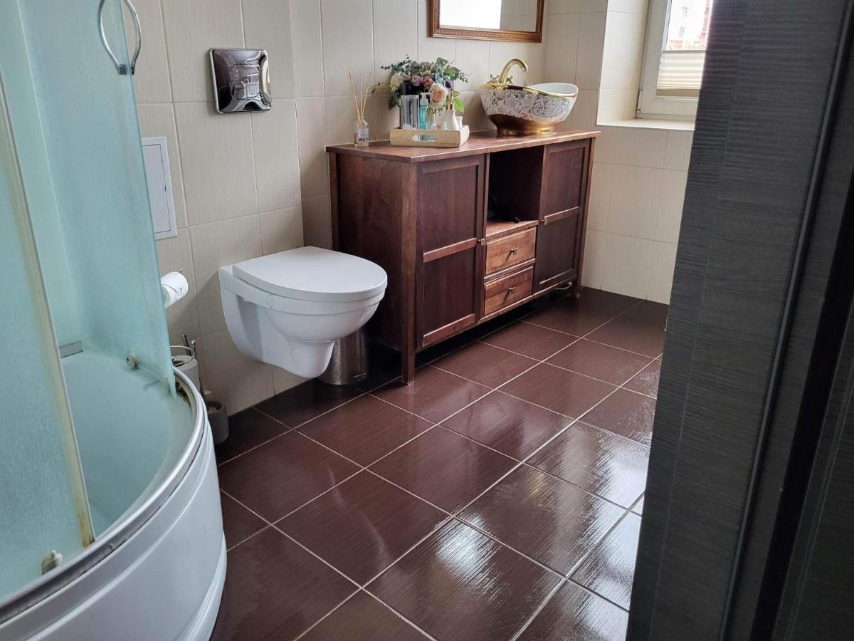 Cozy 2 Room Apartment In The Oldtown Of Klaipeda Bagian luar foto